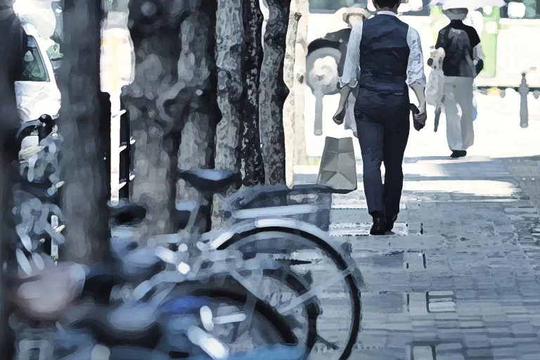 なぜ歩行者は右側通行なのか？