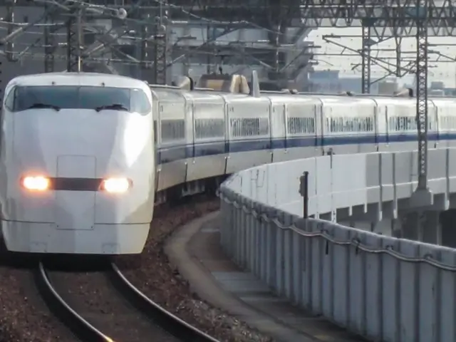 新幹線300系は失敗だったのか？