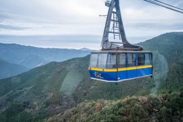 「ロープウェイ」「ゴンドラ」「リフト」３つの違いは？