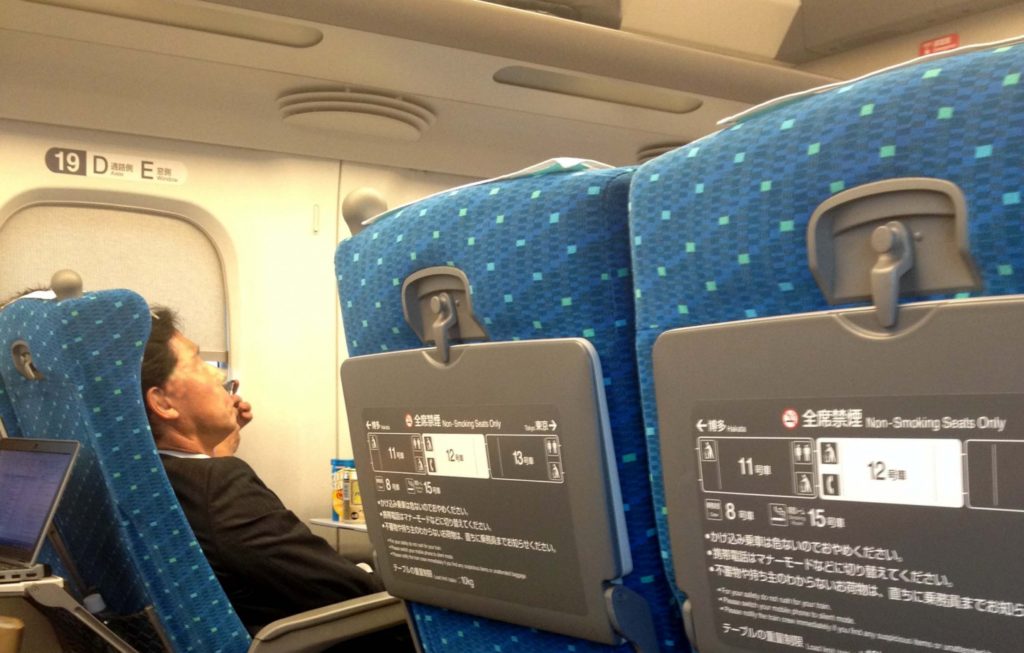 平日の新幹線・自由席