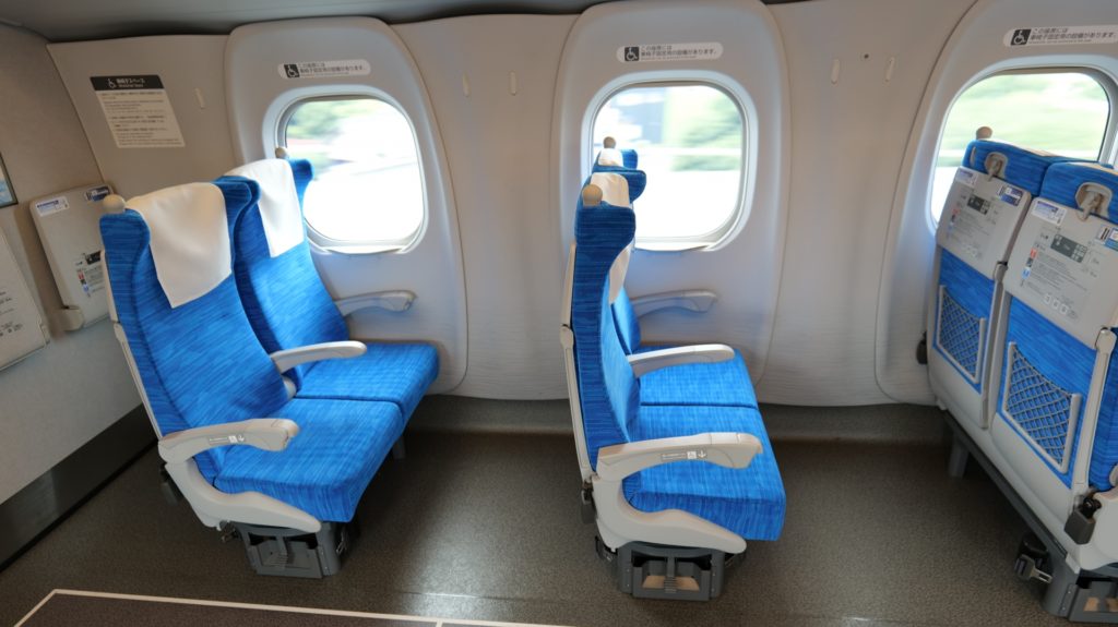 平日の新幹線・自由席は座れる？